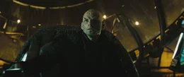 Will auf seinem Rachefeldzug die gesamte Menschheit vernichten: Romulane Nero (Eric Bana) ...