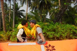 Cem (Elyas M'Barek, l.); Costa (Arnel Taci, r.)