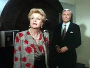 Als Hudson (John McMartin) Jessica (Angela Lansbury) die Tresorr&auml;ume seines Schmuckimperiums pr&auml;sentiert, wird pl&ouml;tzlich Alarm ausgel&ouml;st.