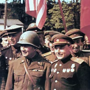 US-General Emil Reinhardt (l.), Kommandeur der 69th Infantry Divsion und Sowjet-General Rusakov beim Treffen der alliierten Truppen bei Torgau am 27.04.1945; US-General Emil Reinhardt (l.) und Sowjet-General Rusakov am 27.04.1945 in Torgau US-General Emil Reinhardt (l.), Kommandeur der 69th Infantry Divsion und Sowjet-General Rusakov beim Treffen der alliierten Truppen bei Torgau am 27.04.1945; US-General Emil Reinhardt (l.) und Sowjet-General Rusakov am 27.04.1945 in Torgau