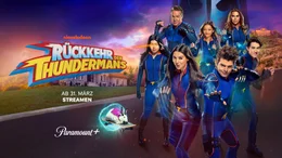 Vorne, v.li.: Phoebe Thunderman (Kira Kosarin), Max Thunderman (Jack Griffo). Hinter, v.li.: Dr. Colosso, Nora Thunderman (Addison Riecke), Hank Thunderman (Chris Tallman), Chloe Thunderman (Maya Le Clark), Barbara "Barb" Thunderman (Rosa Blasi), Billy Thunderman (Diego Velazquez).