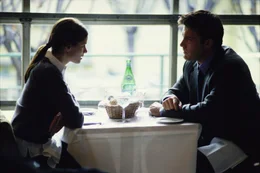 Stehen vor den Tr&uuml;mmern ihrer Existenz: Anwalt Gavin Banek (Ben Affleck, r.) und Gattin Cynthia (Amanda Peet, l.) ...