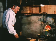 Meister Eder (Gustl Bayrhammer) und Pumuckl.