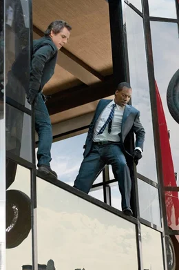 H&ouml;henangst w&auml;re hinderlich: Um sich ihr Geld zur&uuml;ck zu holen, operieren Josh (Ben Stiller, l.) und Slide (Eddie Murphy, r.) in luftigen H&ouml;hen &uuml;ber Manhattan. Sie wollen ein Auto abseilen.