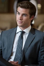 Adam Cassidy (Liam Hemsworth) sieht sich am Ziel seiner Tr&auml;ume: Er ist ganz oben in der Hightech-Industrie angekommen.