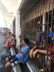 Langweile und Frustration machen sich breit. Die meisten warten in dem Untersuchungsgefängnis jahrelang auf ihren Prozess. Langweile und Frustration machen sich breit. Die meisten warten in dem Untersuchungsgefängnis jahrelang auf ihren Prozess.