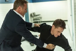 Franklin (Mike Dopud  l.) und Travis Hall (Sam Jaeger)    +++ Die Verwendung des sendungsbezogenen Materials ist nur mit dem Hinweis und Verlinkung auf RTL+ gestattet. +++