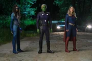 (v.l.n.r.) Nia Nal alias Dreamer (Nicole Maines); Brainiac-5 (Jesse Rath); Kara alias Supergirl (Melissa Benoist)