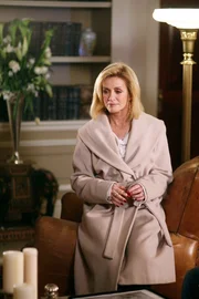 Ist Lauren Williams (Donna Mills) während eines Stromausfalls 1996 nicht ertrunken, sondern wurde sie ermordet?