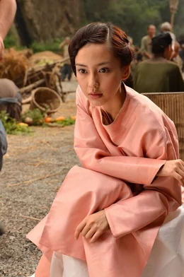 Chen Yu Niang (Angelababy).