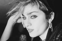 Die US-amerikanische S&auml;ngerin Madonna in einem Loft in der Canal Street in New York City, aufgenommen im Dezember 1982.
