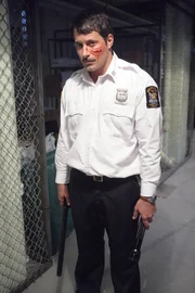 Lowell Harris (Johnny Messner) Lowell Harris (Johnny Messner)