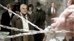 Die Gentlemen m&uuml;ssen das wahnsinnige Phantom stoppen.. (Foto: Sean Connery)