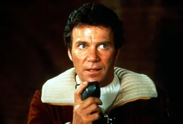 Admiral Kirk (William Shatner)  wird von seinem Erzrivalen Khan bedroht. Khan hat ein Raumschiff gekapert, in dem ein Materialumwandler gebaut wurde. Ger&auml;t der Umwandler in falsche H&auml;nde, wird er zur t&ouml;dlichen Waffe.