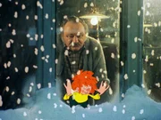 Der Pumuckl ist ganz aus dem Häuschen, als er aus dem Fenster schaut und das erste Mal in seinem Leben Schnee sieht. Der Pumuckl ist ganz aus dem Häuschen, als er aus dem Fenster schaut und das erste Mal in seinem Leben Schnee sieht.