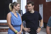 Eddie Janko (Vanessa Ray, l.); Jamie Reagan (Will Estes, r.)