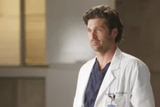 Während Teddy um das Leben ihres Mannes bangen muss, erhält Derek (Patrick Dempsey) eine Nachricht wegen Zola ... Während Teddy um das Leben ihres Mannes bangen muss, erhält Derek (Patrick Dempsey) eine Nachricht wegen Zola ...