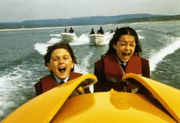 Die Kinderspione Carmen (Alexa Vega) und ihr Bruder Juni (Daryl Sabara) erleben auf der Suche nach ihren entf&uuml;hrten Eltern jede Menge Abenteuer.. Spy Kids