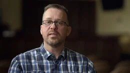 James Calaski ist Historiker und heutiger Leiter des ehemals vom Amerikadeutschen Bund gef&uuml;hrten Camp Bergfried.
