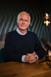 Monika Gruber und Harald Schmidt während ServusTVs „Die Gruaberin - Vodcast“ in Salzburg, Österreich. Monika Gruber und Harald Schmidt während ServusTVs „Die Gruaberin - Vodcast“ in Salzburg, Österreich.