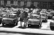 Der "Volkswagen" der DDR war der Trabant. Allerdings mussten die Werkt&auml;tigen daf&uuml;r bis zu 20 Wartejahre in Kauf nehmen.