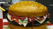 CU burger of cheeseburger cake.