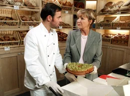 Felix Eitner (J&ouml;rn Achternhagen), Gila von Weitershausen (Katharina Achternhagen).