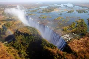 Afrika von oben - Wasser Sambia Victoriafälle.