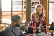Kevin Atwater (LaRoyce Hawkins, l.) und Hailey Upton (Tracy Spiridakos, r.)