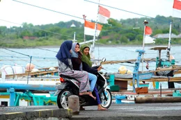 Fischerdorf auf Lombok.