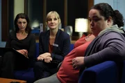 (v.l.n.r.) DC Rachel Bailey (Suranne Jones); DC Janet Scott (Lesley Sharp); Nadia (Lisa Riley)