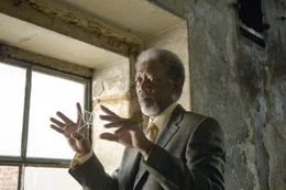 Sloan (Morgan Freeman)