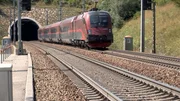 Der Railjet der &Ouml;BB hat die Westbahnstrecke zeitlich mehr als halbiert.