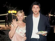 ARD DIE HOCHZEIT MEINER T&Ouml;CHTER, Deutschland 2006, Regie Thomas Jacob, am Samstag (22.05.10) um 16:00 Uhr im Ersten. Oh Schreck! Wir sollen heiraten! Susanne (Susanna Simon) mit ihrem Freund Frank (Oliver Bootz).