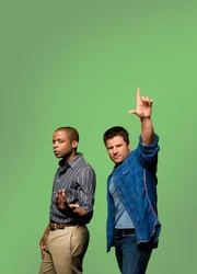 Shawn (James Roday) und Gus (Dul&eacute; Hill, li.)