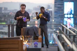 Doug Harris (Josh Gad) links / Jimmy Callahan (Kevin Hart) recht