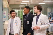 Von links: Dr. Asher Wolke (Noah Galvin), Dr. Marcus Andrews (Hill Harper) und Dr. Shaun Murphy (Freddie Highmore)
