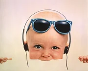 Taxifahrer James kann die schwangere Mollie gerade noch rechtzeitig in die Klinik bringen. Fortan sind er und Baby Mikey sich einig: Die allein erziehende Mollie braucht einen Vater f&uuml;r das Baby, und zwar ihn. Wenn Mollie doch nur h&ouml;ren k&ouml;nnte, wie Mikey das so sieht!