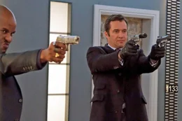 Mr. Washington (James Purefoy, r.)