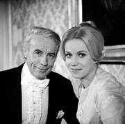 Johannes Heesters (Marinus de Ryder), Eva Rieck (Hanni). Johannes Heesters (Marinus de Ryder), Eva Rieck (Hanni).