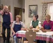 L-R: Vinzenz Bergmoser, Bauer (Peter Steiner), Toni (Rudi Decker), Kathi (Erna Wassmer)