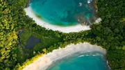 Der Manuel Antonio Nationalpark aus der Luft, am Ende des Costa Rica Trails, in Quepos.