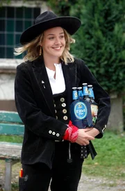 rbb Fernsehen MORD MIT AUSSICHT FOLGE 10, "Walzing Mathilde". Walzing Mathilde: Mathilde verdreht B&auml;rbel Schmied geh&ouml;rig den Kopf.