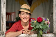 Kabarettistin Martina Schwarzmann mit ihrem aktuellem Programm "ganz einfach" Kabarettistin Martina Schwarzmann mit ihrem aktuellem Programm "ganz einfach"