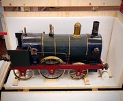 Entdeckt in der Kaiserlichen Wagenburg in Sch&ouml;nbrunn - die Dampflokomotive mit der der junge Erzherzog Franz Joseph in seiner Kindheit in Sch&ouml;nbrunn spielte.