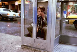 Der arme Brantley (Michael J. Fox): Seine Traum-Firma ist von einem Konkurrenten &uuml;bernommen worden und entl&auml;sst 90 Prozent der Arbeitnehmer. Und er wird gar nicht erst eingestellt.
