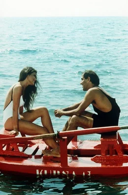 Incognito &ndash; aber nicht folgenlos &ndash; genie&szlig;t Prinzessin Cristina (Ornella Muti) einen Urlaubstag au&szlig;erhalb des Protokolls mit dem sympathischen Busfahrer Barnaba (Adriano Celentano).