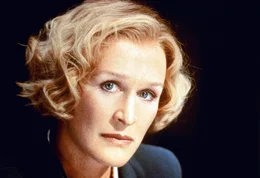 Der Pr&auml;sident ist gekidnapped! Vizepr&auml;sidentin Bennett (Glenn Close) ist nun die erste Frau der Vereinigten Staaten.  +++ Die Verwendung des sendungsbezogenen Materials ist nur mit dem Hinweis und Verlinkung auf RTL+ gestattet. +++