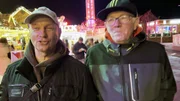 Michael und Lothar (re.) auf dem Rostocker Weihnachtsmarkt