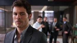 Chris (James Marsden) ist verd&auml;chtig: Im Gegensatz zu den anderen kann er seinen Loft-Schl&uuml;ssel nicht vorzeigen.